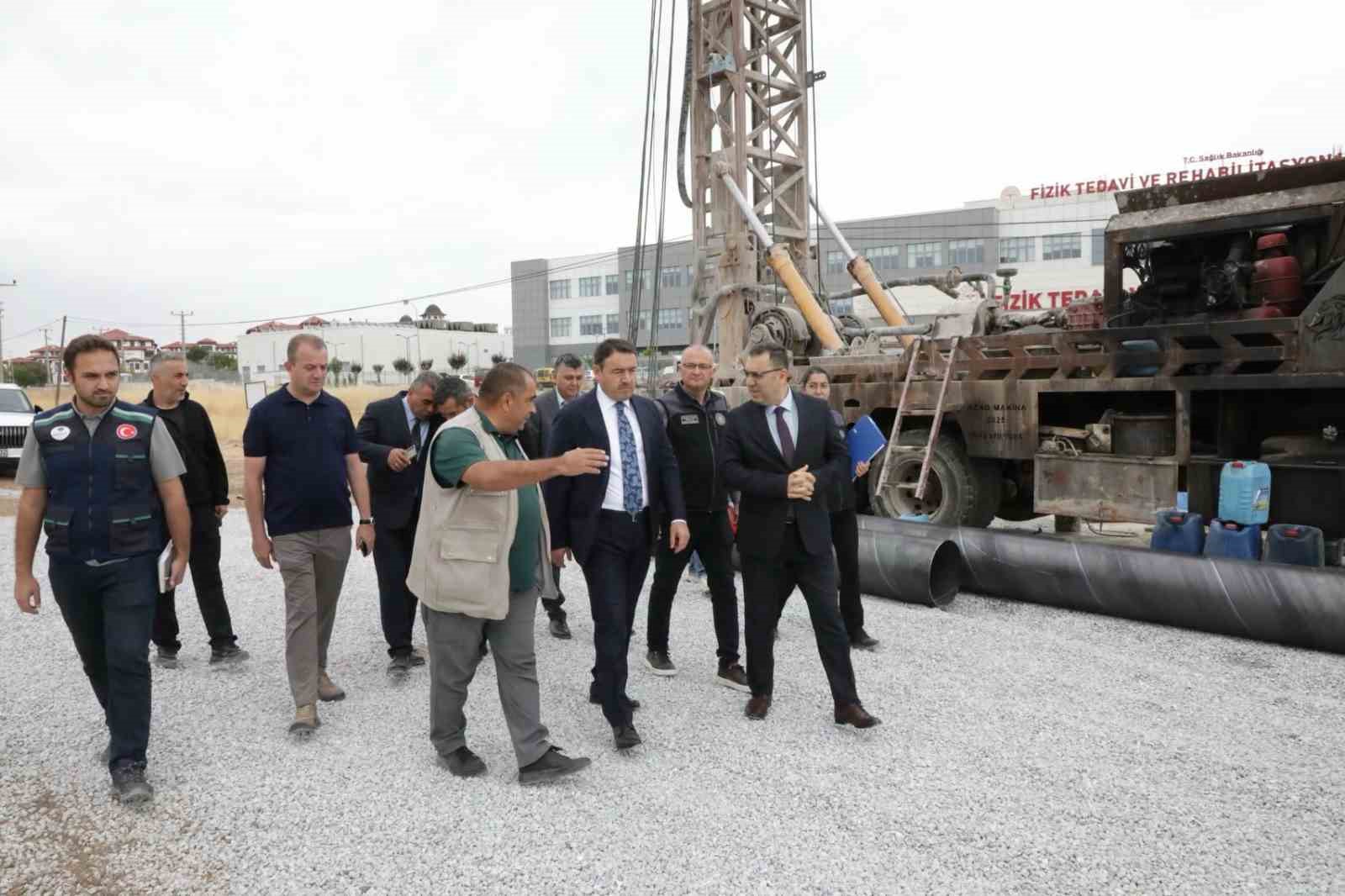 YONCALI’DA JEOTERMAL ÜRETİM KUYUSU İÇİN SONDAJ BAŞLADI