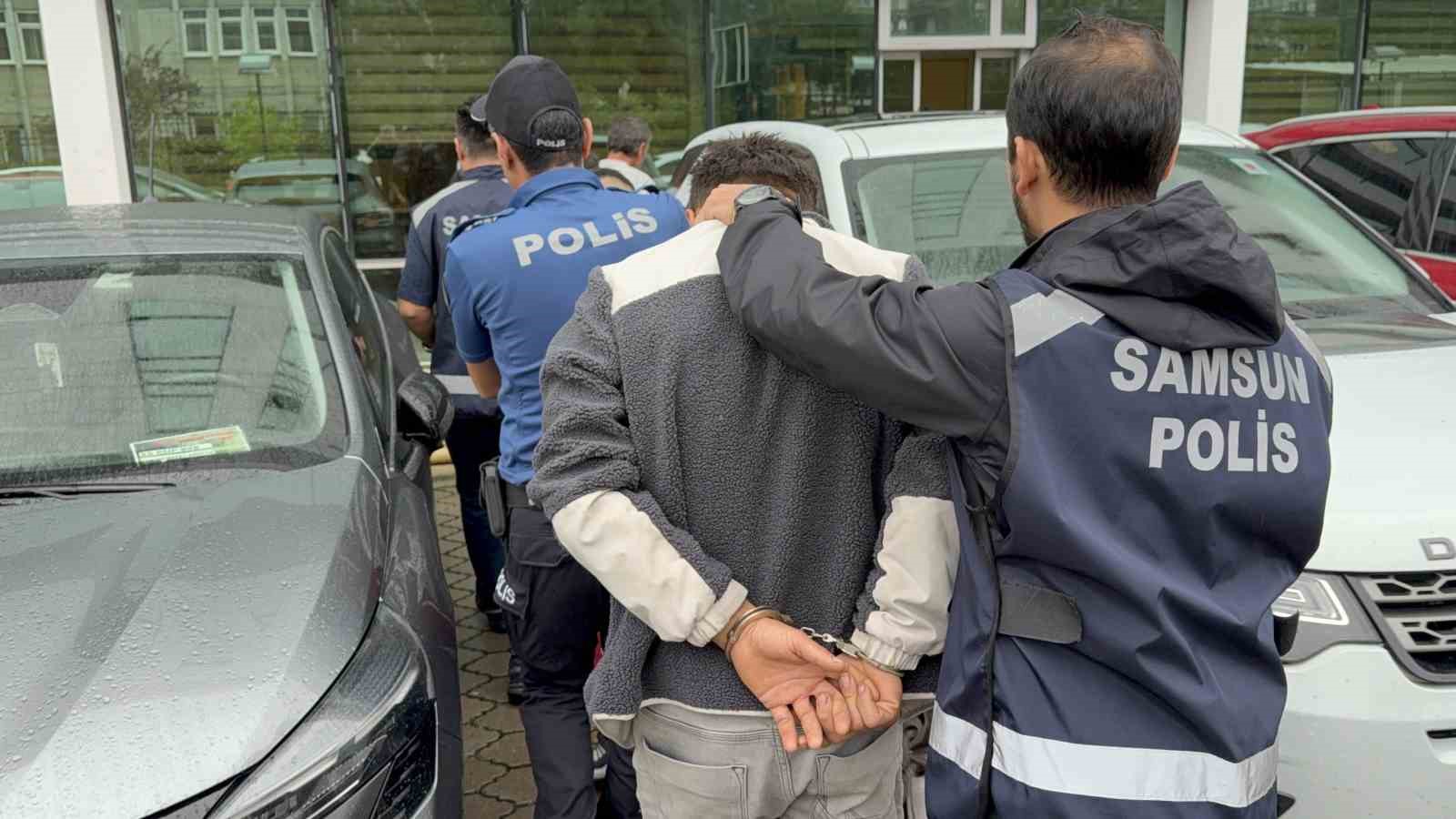 AMASYA’DA YURTTAN KAÇIP KENDİ İSTEKLERİYLE BİNDİKLERİ KAMYONLA SAMSUN’A GELEN İKİ KIZ ÇOCUĞUNUN BURADA ALIKONULUP CİNSEL İSTİSMARA MARUZ KALMASIYLA İLGİLİ 4 KİŞİ GÖZALTINA ALINDI