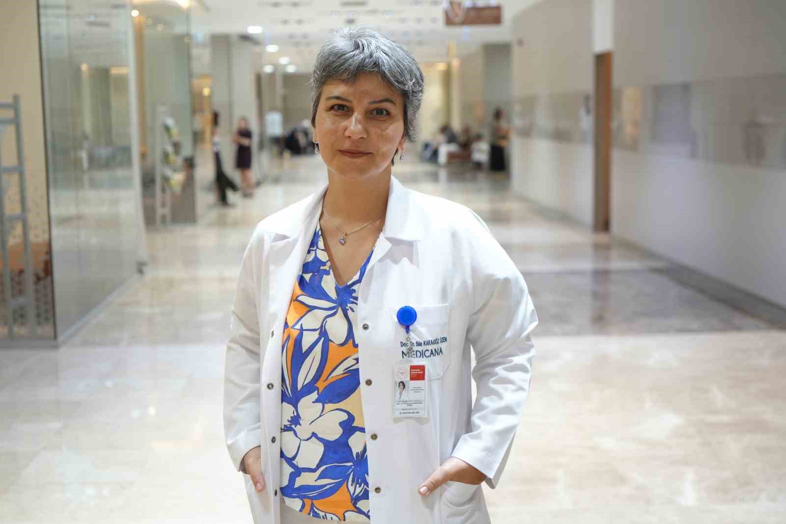 İÇ HASTALIKLARI UZMANI DOÇ. DR. DÜRİYE SILA KARAGÖZ ÖZEN