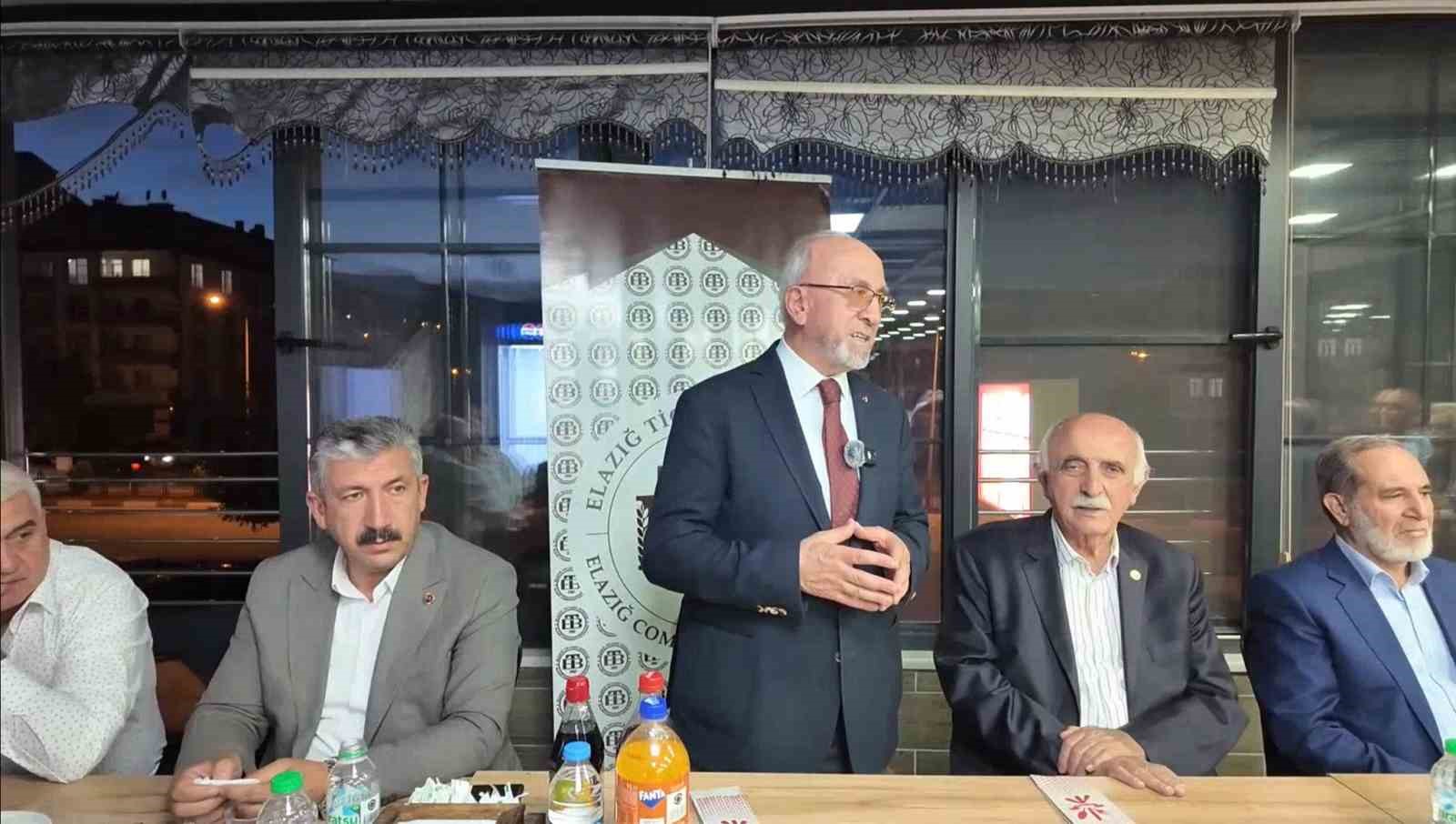 ELAZIĞ TİCARET BORSASI BAŞKANI MEHMET ALİ DUMANDAĞ, KOVANCILAR VE KARAKOÇAN İLÇELERİNDE ÜYELERLE BİR ARAYA GELDİĞİ ZİYARETLERDE, BORSA İŞLEMLERİNİ MERKEZE GİTMEDEN İLÇEDE ÇÖZÜME KAVUŞTURACAK YENİ KOVANCILAR TEMSİLCİLİĞİNİN MÜJDESİNİ VERDİ