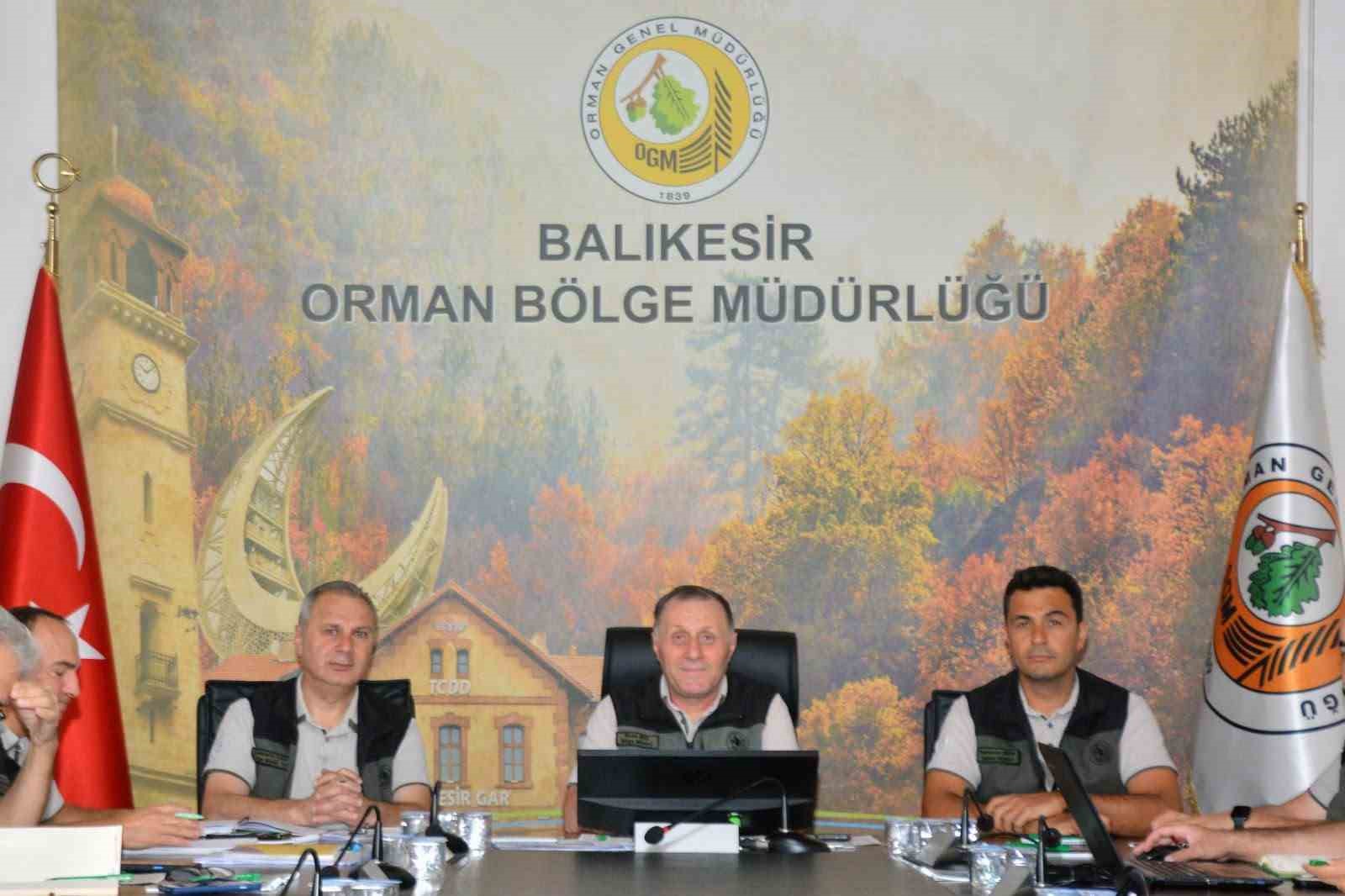BALIKESİR ORMAN BÖLGE MÜDÜRLÜĞÜNDE 2026 YILI ÇALIŞMALARI DEĞERLENDİRİLDİ