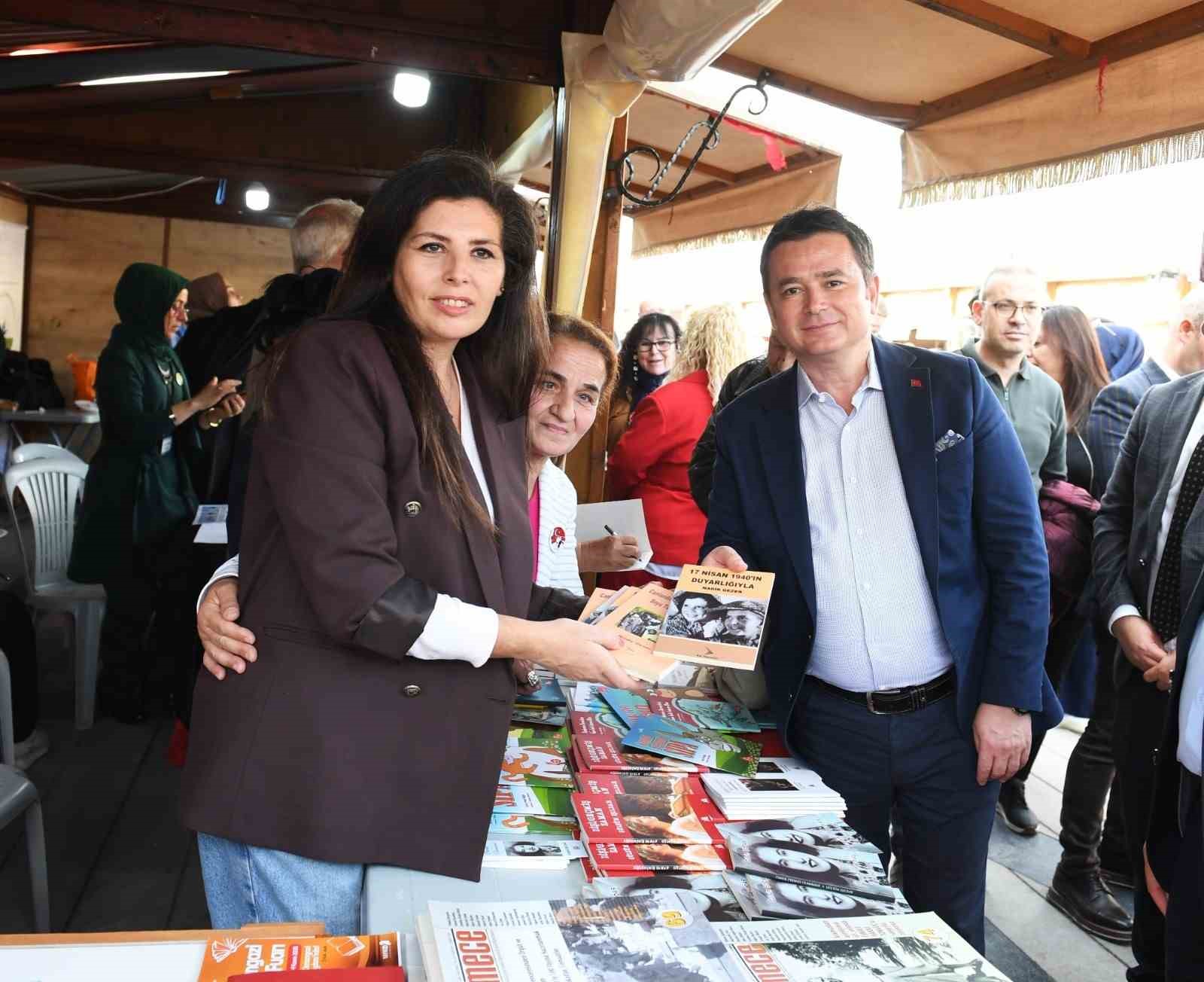 OSMANGAZİ BELEDİYESİ, BURSA’NIN FETHİNİN 700. YILI DOLAYISIYLA KENTİN TARİHSEL VE KÜLTÜREL BİRİKİMİNİ SANAT VE EDEBİYATLA BULUŞTURMAYA DEVAM EDİYOR. GEÇTİĞİMİZ YIL İLKİ DÜZENLENEN VE 100 BİNİ AŞKIN KİTAPSEVERİ AĞIRLAYAN OSMANGAZİ KİTAP GÜNLERİ, BU YIL İKİNCİ KEZ KAPILARINI AÇACAK.