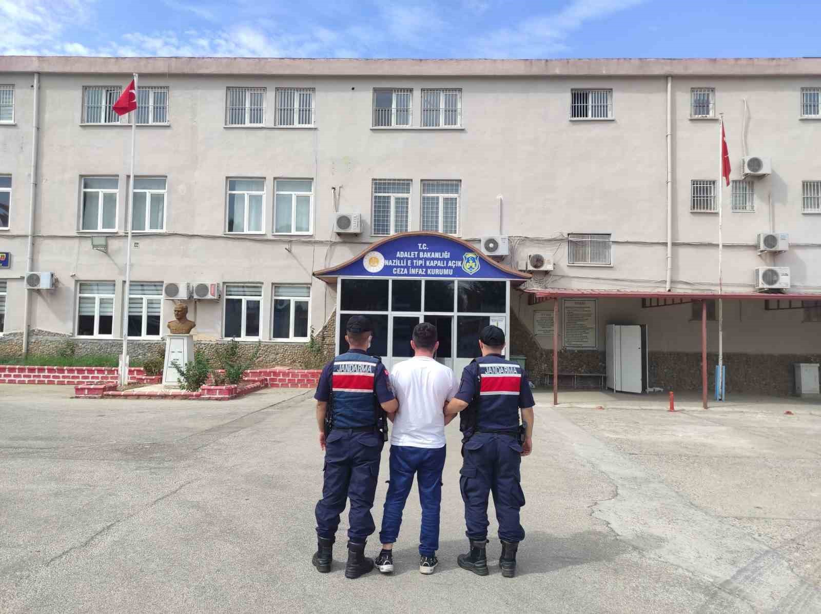 NAZİLLİ’DE 17 YIL HAPİS CEZASIYLA ARANAN HÜKÜMLÜ YAKALANDI