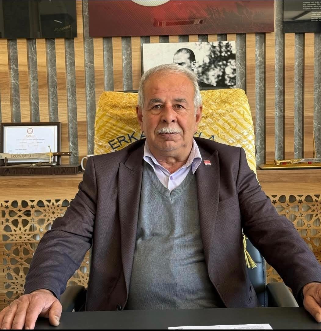 DENİZLİ'NİN KALE İLÇESİNDE CUMHURİYET HALK PARTİSİ (CHP) İLÇE BAŞKANI SÜLEYMAN İNCE'YE YÖNELİK JANDARMA EKİPLERİNCE NARKOTİK OPERASYONU DÜZENLENDİ.