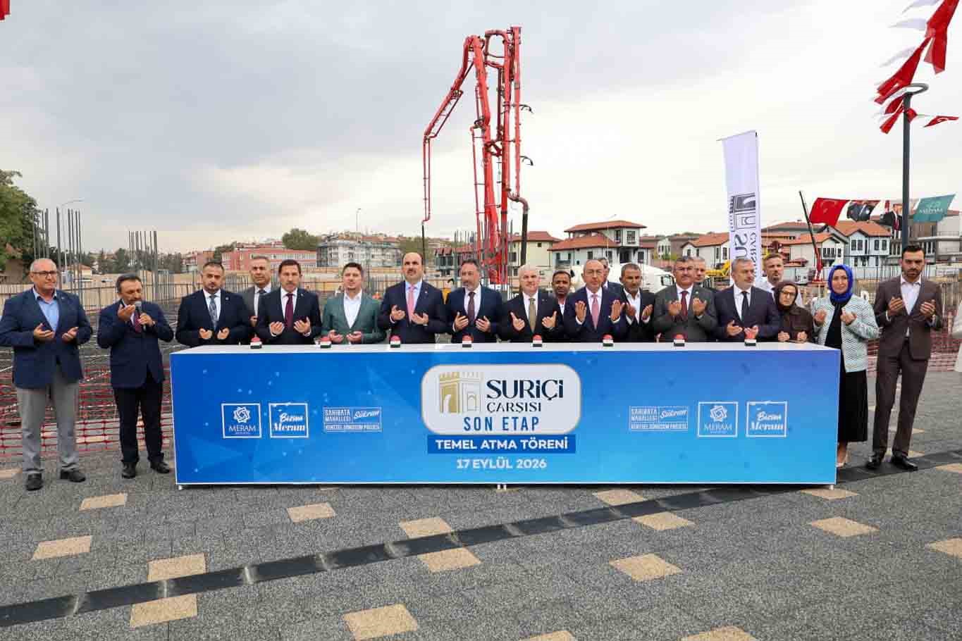 KONYA'NIN KALBİNDE SÜRDÜRÜLEN SURİÇİ KENTSEL DÖNÜŞÜM PROJESİ'NDE ÜÇÜNCÜ VE SON ETABIN TEMELİ ATILDI. 163 BİN METREKARELİK ALANDA YÜRÜTÜLEN VE TOPLAM MALİYETİNİN 6 MİLYAR LİRAYI AŞAN DEV PROJE; TARİHÎ MİRASI KORUYAN MİMARİSİ, ARKEOLOJİK ALANLARI, İNŞAAT ALANLARININ AZALTILMASI, TİCARET VE SOSYAL YAŞA