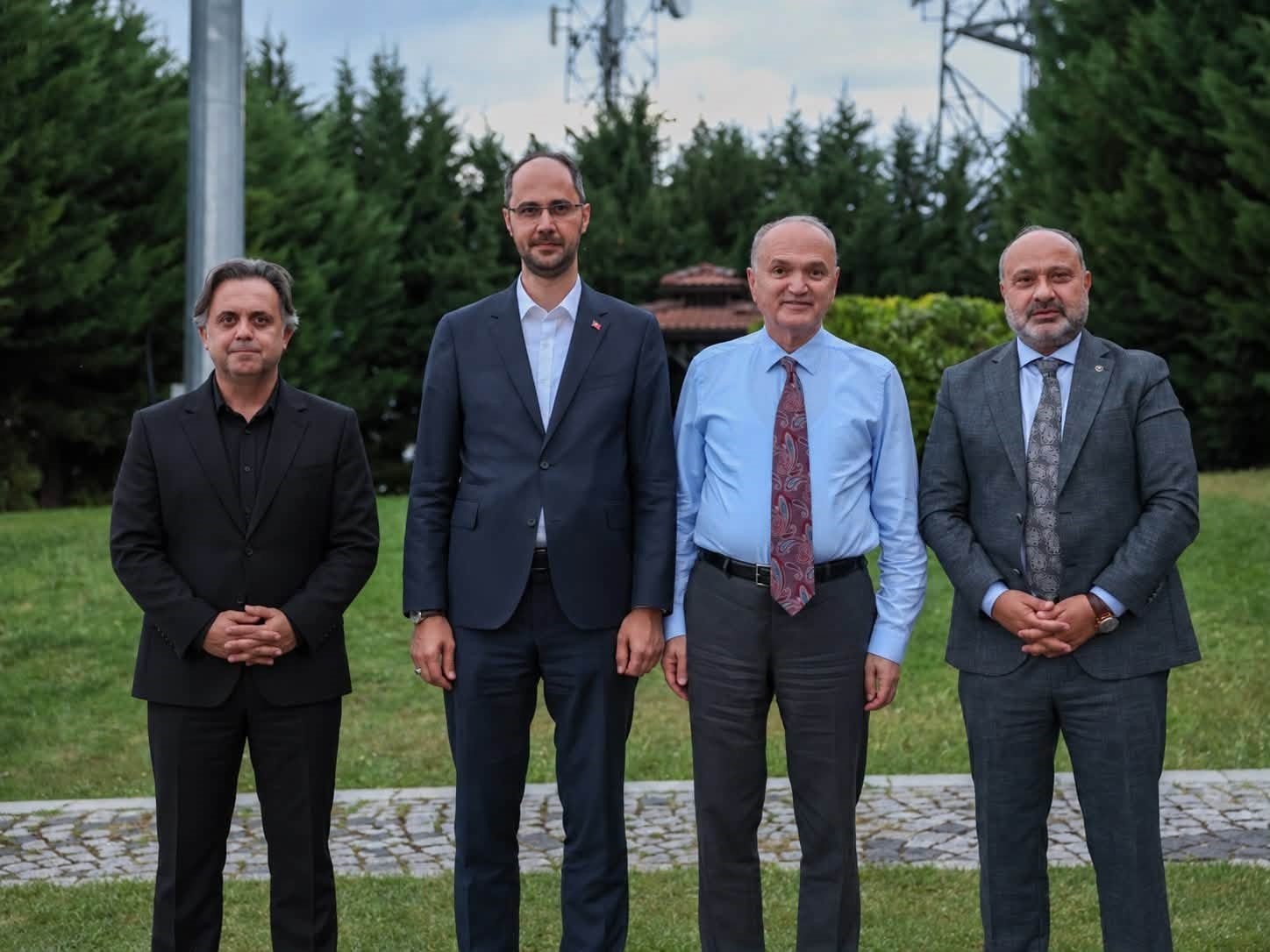 DÜZCE MUTFAK SANATLARI MERKEZİ’NDE GERÇEKLEŞTİRİLEN BULUŞMADA, KENTİN KENTSEL DÖNÜŞÜM ÇALIŞMALARI VE DÖNÜŞÜM SÜRECİNE İLİŞKİN DEĞERLENDİRMELER YAPILDI.