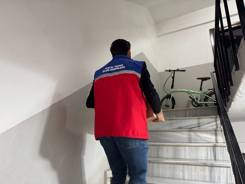 KAĞITHANE BELEDİYESİ, ÖZEL BESLENME GEREKSİNİMİ BULUNAN ÇÖLYAK HASTALARINA YÖNELİK GLÜTENSİZ GIDA DESTEĞİNİ DÜZENLİ OLARAK SÜRDÜRÜYOR.