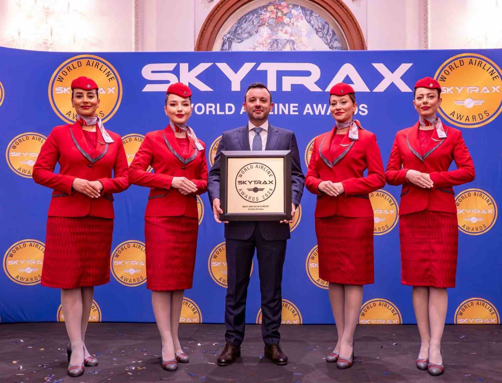 TÜRK HAVA YOLLARI, 2026 SKYTRAX DÜNYA HAVAYOLU ÖDÜLLERİ'NDE 11. KEZ "AVRUPA'NIN EN İYİ HAVAYOLU" SEÇİLDİ. BU BAŞARIYLA BİRLİKTE, HAVACILIK SEKTÖRÜNDEKİ GÜÇLÜ KONUMUNU PEKİŞTİREN THY, 2026 SKYTRAX DÜNYA HAVAYOLU ÖDÜLLERİ KAPSAMINDA TOPLAM 8 ÖDÜLE LAYIK GÖRÜLDÜ. HAVACILIĞIN OSCAR'LARI OLARAK KABUL EDİ