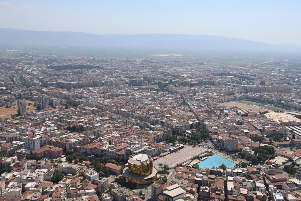 KONUT SATIŞ RAKAMLARI BELLİ OLAN AYDIN’DA 2026 AĞUSTOS AYINDA TOPLAM 2 BİN 174 KONUT SATILIRKEN, SON BİR AYDA KONUT SATIŞLARI YÜZDE 4 AZALDI.