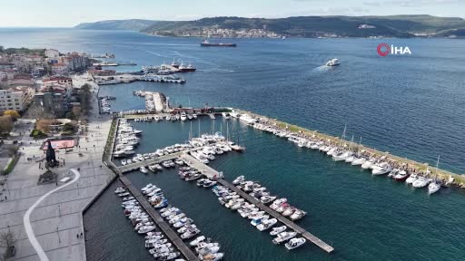 Çanakkale'de Mavi denizanaları için önemli uyarı: " Mavi denizanaları insan sağlığı açısından bir sıkıntı oluşturmuyor ama anlık rahatsızlıklara meydan verebiliyor"