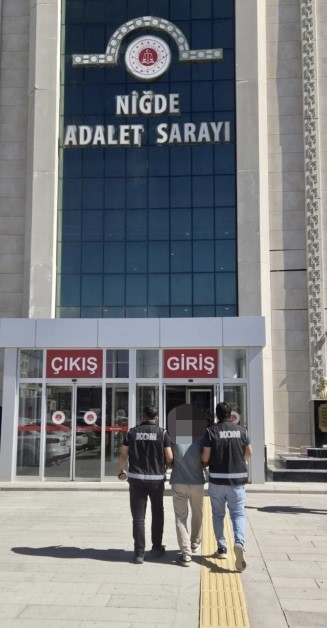 NİĞDE CUMHURİYET BAŞSAVCILIĞI KOORDİNESİNDE FETÖ/PDY SİLAHLI TERÖR ÖRGÜTÜ'NÜN GÜNCEL YAPILANMASINA YÖNELİK YÜRÜTÜLEN ÇALIŞMADA ELAZIĞ’DA YAKALANAN 1 ŞÜPHELİ TUTUKLANDI.