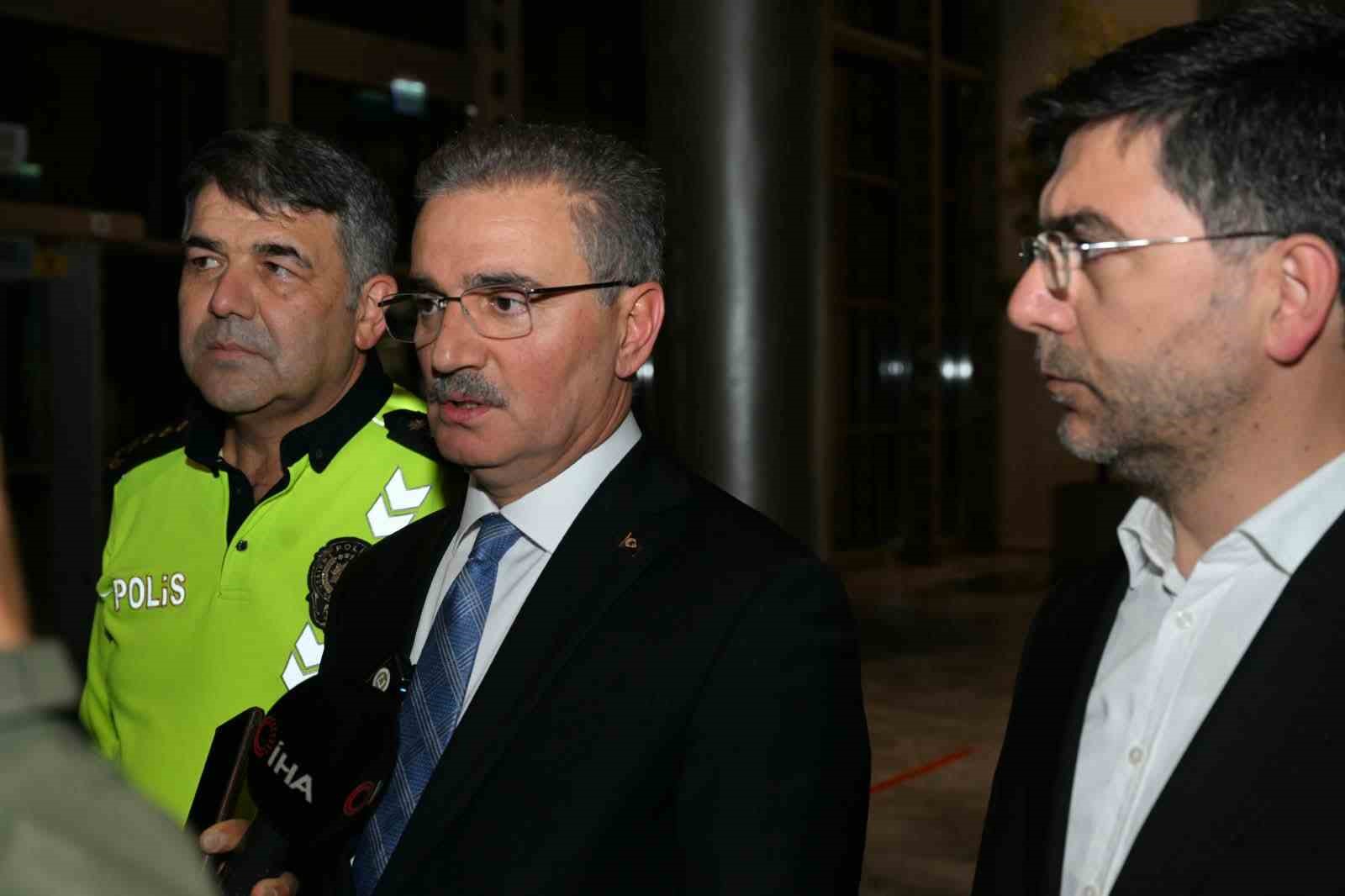 ERZURUM VALİSİ AYDIN BARUŞ, İKİ GRUP ARASINDA ÇIKAN VE 1 POLİS İLE 10 ŞAHSIN YARALANDIĞI OLAYLA İLGİLİ AÇIKLAMA YAPTI.
