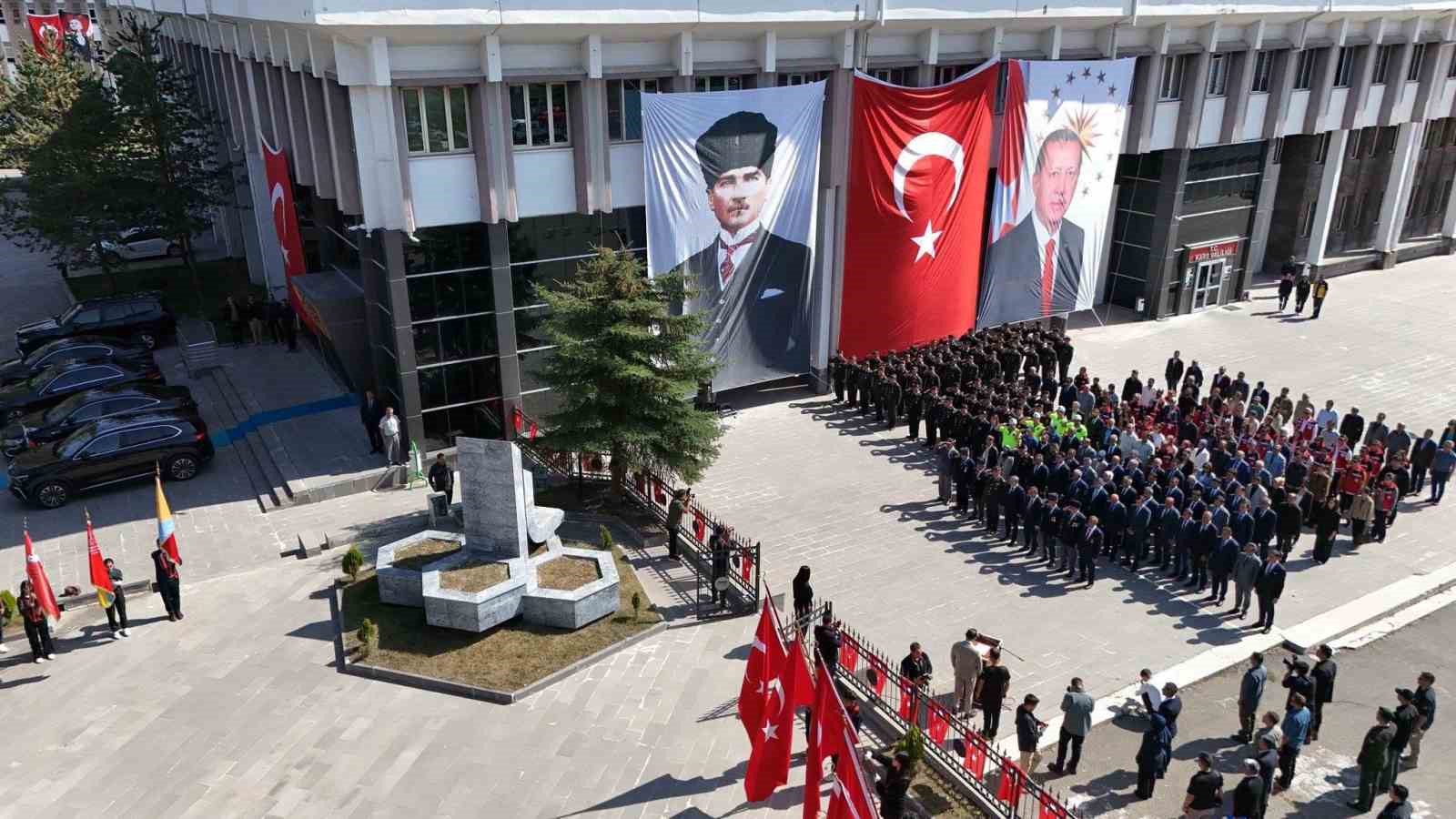 KARS’TA GAZİLER GÜNÜ’NDE GAZİLER UNUTULMADI(KARS-İHA)