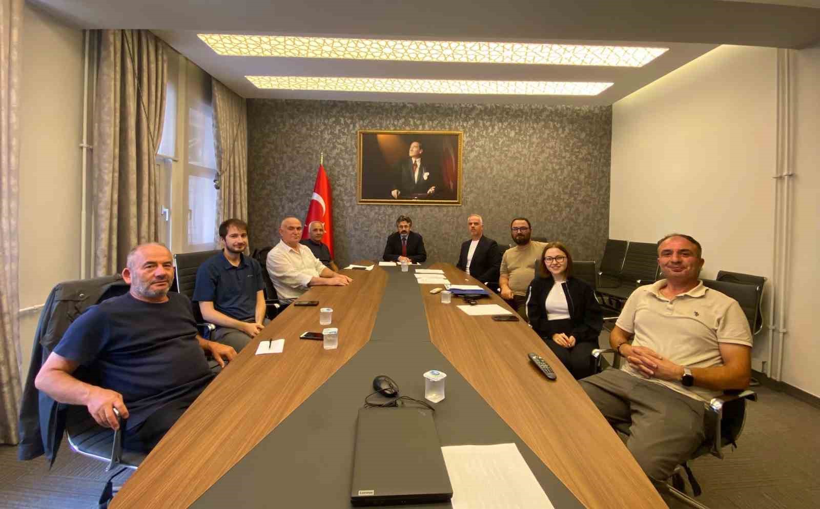 DÜZCE’DE ÖĞRENCİLERİN SAĞLIKLI VE GÜVENİLİR GIDAYA ERİŞİMİNİ SAĞLAMAK AMACIYLA OKUL GIDA İŞLETMELERİNE YÖNELİK DENETİM SÜREÇLERİ DEĞERLENDİRİLDİ.