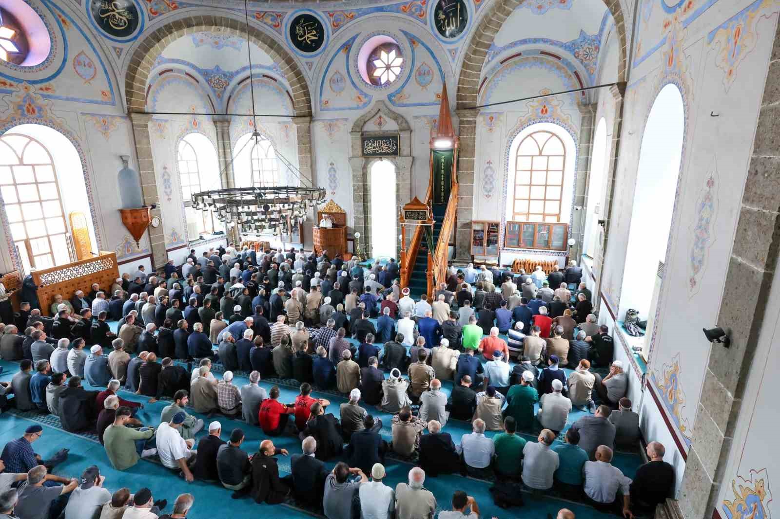 19 EYLÜL GAZİLER GÜNÜ DOLAYISIYLA MEVLİD-İ ŞERİF PROGRAMI DÜZENLENDİ.