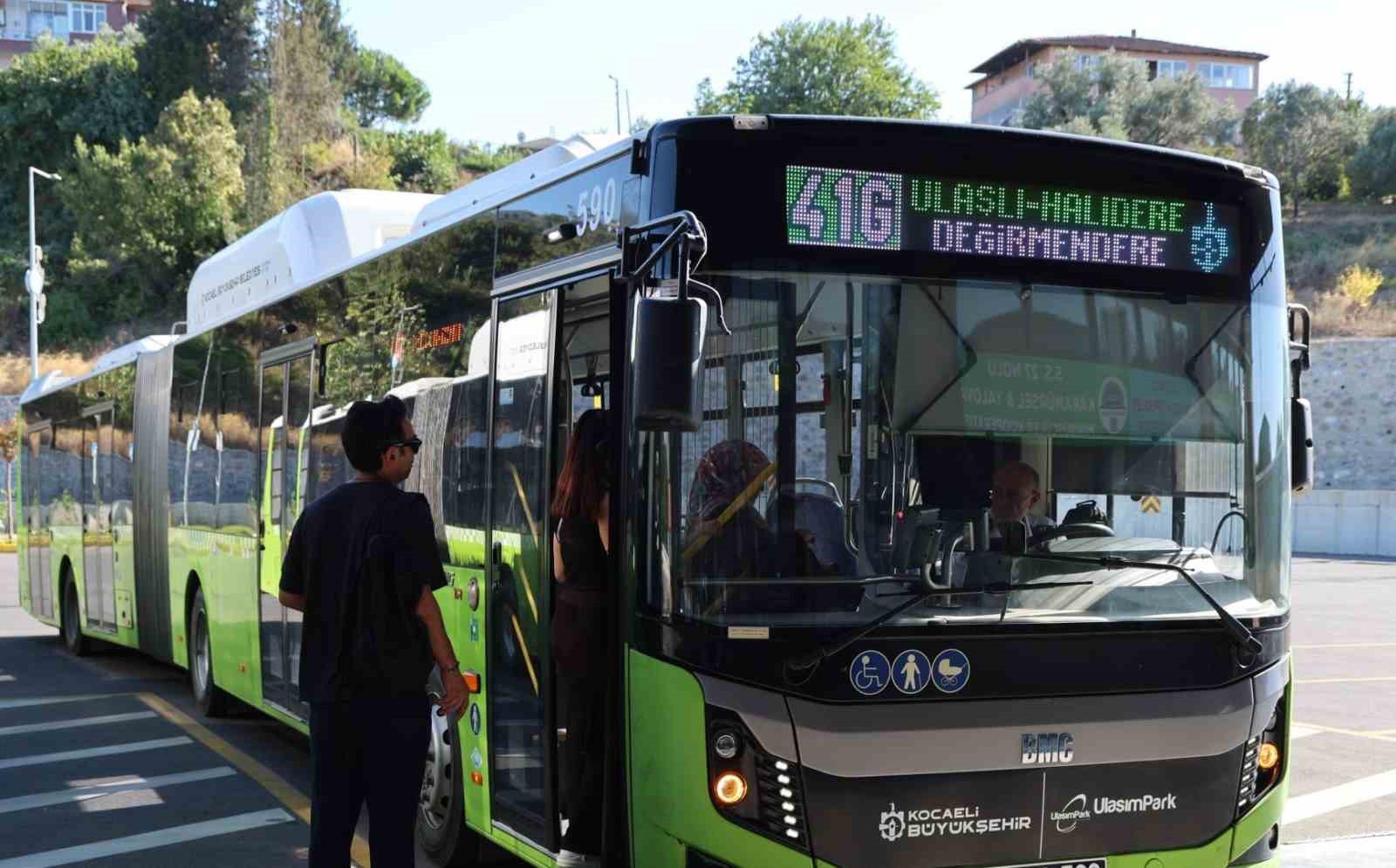 KOCAELİ’NİN GÜNEY AKSINDA HİZMETE GİREN 41G HATTI, İNDİ-BİNDİ SORUNUNU ORTADAN KALDIRIRKEN SEFER ARALIKLARINI KISALTTI. YENİ SİSTEM, VATANDAŞLARIN ULAŞIMINI KOLAYLAŞTIRDI.