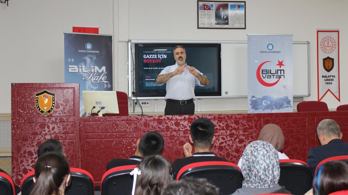 BİLİM KAFE’DE ÖĞRENCİLERE GAZZE’DEKİ EĞİTİM MÜCADELESİ ANLATILDI
