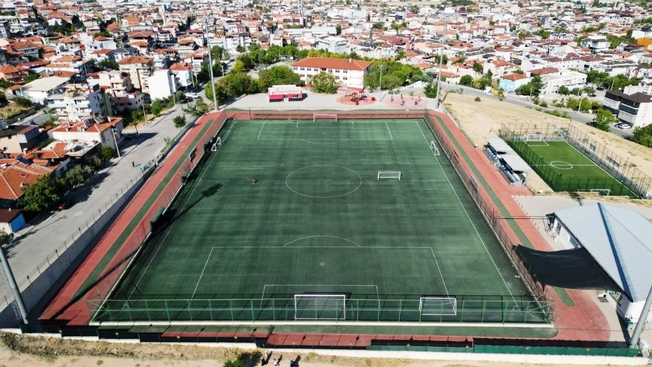 DENİZLİ BÜYÜKŞEHİR ŞEHRİN SPOR ALTYAPISINI GÜÇLENDİRİYOR