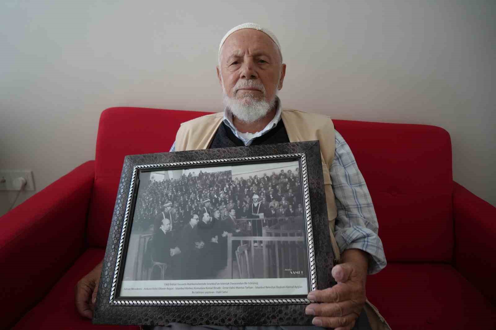 27 MAYIS 1960 ASKERİ DARBESİNİN ARDINDAN TUTUKLANARAK YASSIADA’DA YARGILANAN VE 17 EYLÜL 1961 TARİHİNDE İMRALI’DA İDAM EDİLEN DÖNEMİN BAŞBAKANI ADNAN MENDERES’İN YASSIADA’DAKİ YARGILAMA VE CEZAEVİ SÜRECİNE TANIKLIK EDEN 88 YAŞINDAKİ HALİT SELVİ, YILLAR ÖNCE YAŞADIKLARINI ANLATTI