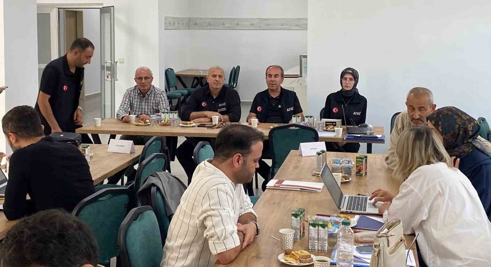 İRAP ÇALIŞTAYINDA AFET RİSKLERİ VE EYLEM PLANLARI ELE ALINDI