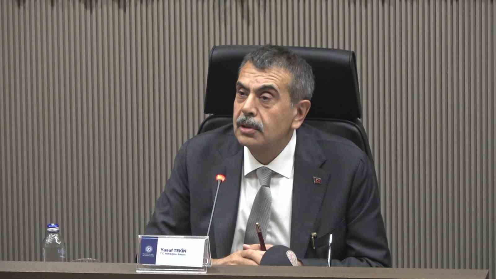 MİLLİ EĞİTİM BAKANI YUSUF TEKİN, MESEM PROGRAMLARININ İŞ SAĞLIĞI VE GÜVENLİĞİ, İSTİHDAM VE TÜRKİYE’NİN NİTELİKLİ İŞ GÜCÜ İHTİYACI AÇISINDAN ÖNEMİNE DİKKATİ ÇEKTİ.