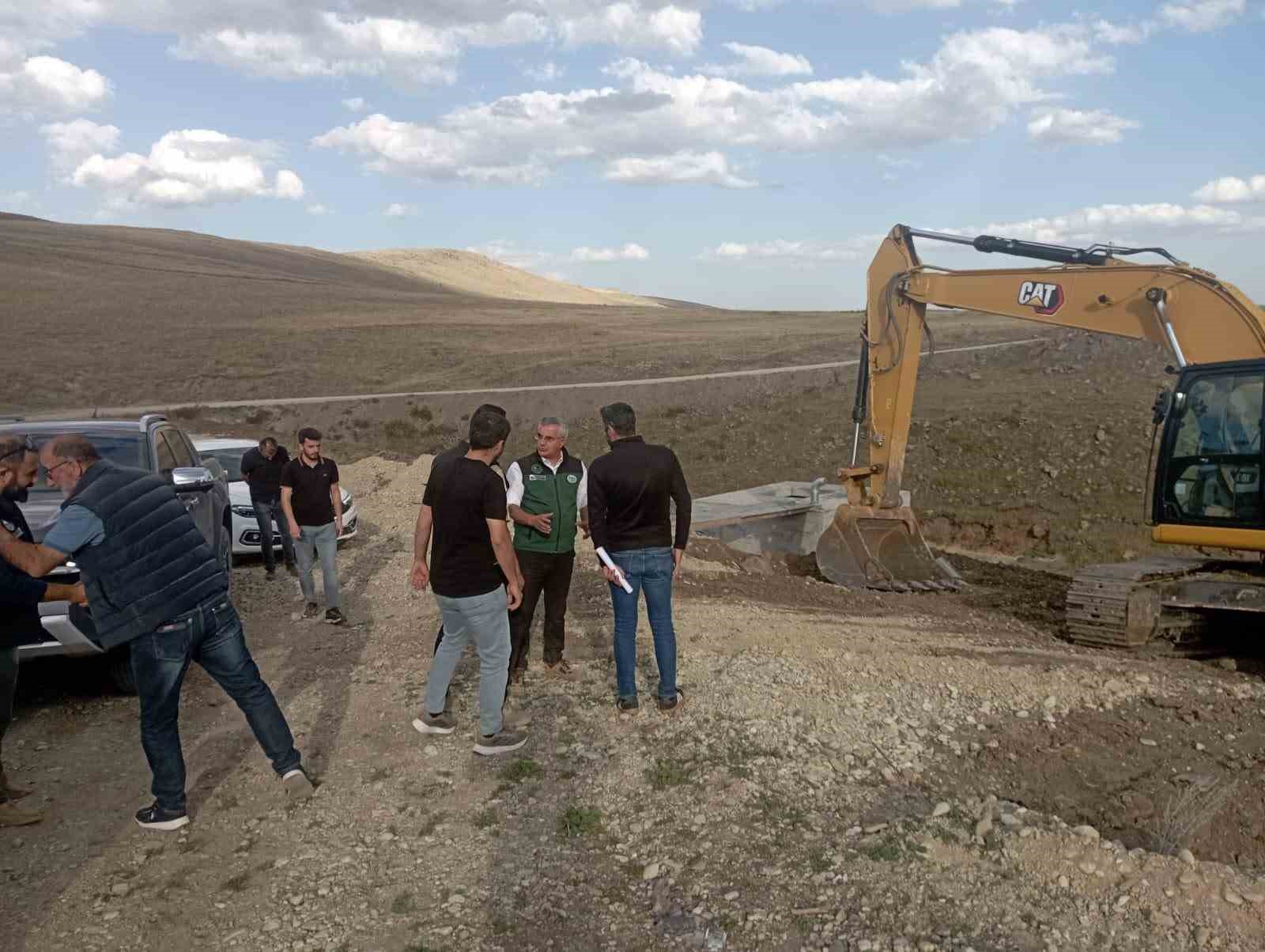 DSİ 24. BÖLGE MÜDÜRÜ KOTAN KARS’TAKİ SULAMA PROJELERİNİ YERİNDE İNCELEDİ(KARS-İHA)