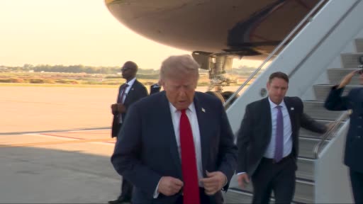 ABD Başkanı Donald Trump, İran’la "doğrudan" teması sürdürdüklerini belirterek, "Savaşın sonuna yaklaştığımızı umuyorum. İran bir anlaşma yapmayı gerçekten çok istiyor. Bunun nasıl sonuçlanacağını göreceğiz" açıklamasında bulundu.