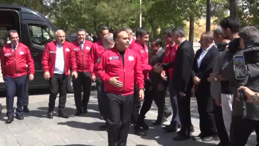 Bakan Kacır ve Bayraktar, Milli Teknoloji Atölyesi açılışına katıldı