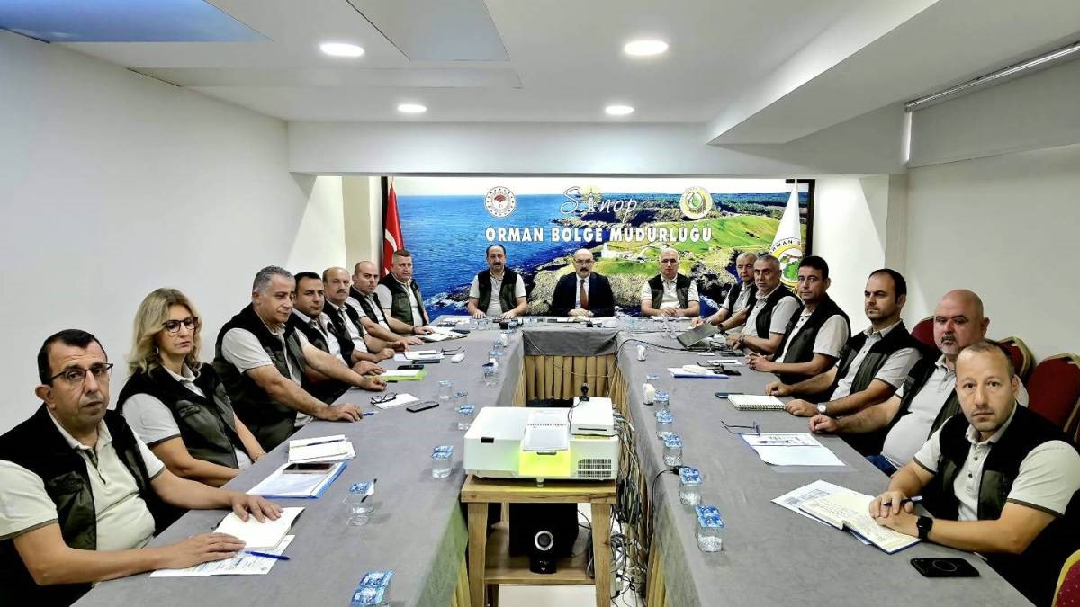 SİNOP ORMAN BÖLGE MÜDÜRLÜĞÜNDE, 2026 YILI PROGRAM HEDEFLERİ, GERÇEKLEŞME DÜZEYİ VE YIL SONUNA KADAR TAMAMLANMASI PLANLANAN ÇALIŞMALAR DEĞERLENDİRİLDİ.