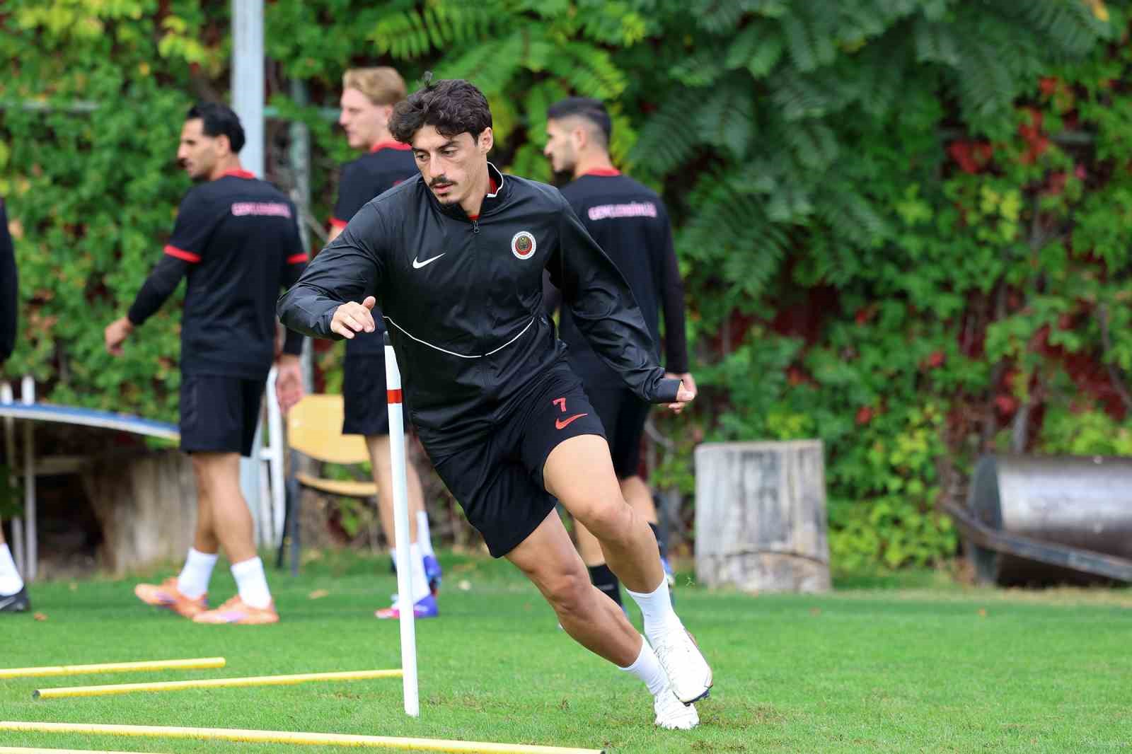 GENÇLERBİRLİĞİ, TRENDYOL SÜPER LİG’İN 6. HAFTASINDA DEPLASMANDA KARŞILAŞACAĞI BAŞAKŞEHİR MAÇININ HAZIRLIKLARINI TAMAMLADI.