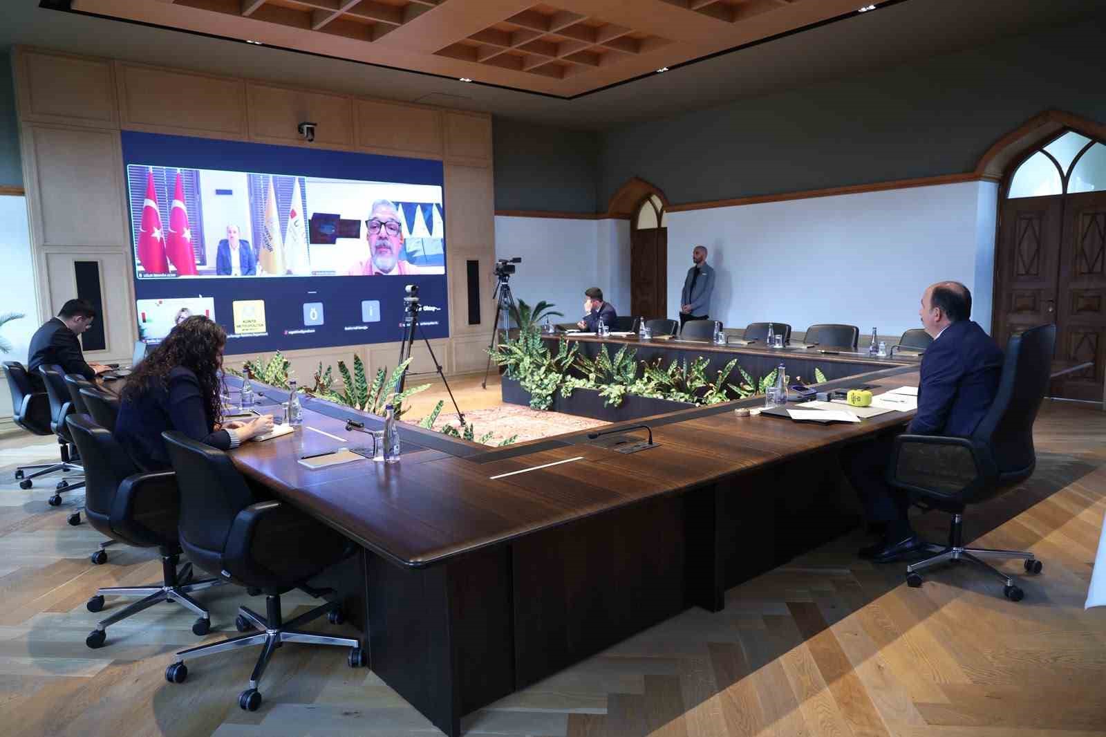 DÜNYA BELEDİYELER BİRLİĞİ (UCLG) BAŞKANI, KONYA BÜYÜKŞEHİR BELEDİYE BAŞKANI, COP31 YEREL VE BÖLGESEL YÖNETİMLERDEN SORUMLU ÖZEL ELÇİ UĞUR İBRAHİM ALTAY, ULUSLARARASI DÜZEYDE İKLİM DEĞİŞİKLİĞİYLE MÜCADELE VE SÜRDÜRÜLEBİLİR GELECEK HEDEFLERİ DOĞRULTUSUNDA YÜRÜTÜLEN ÇALIŞMALAR KAPSAMINDA ÖNEMLİ BİR GÖR