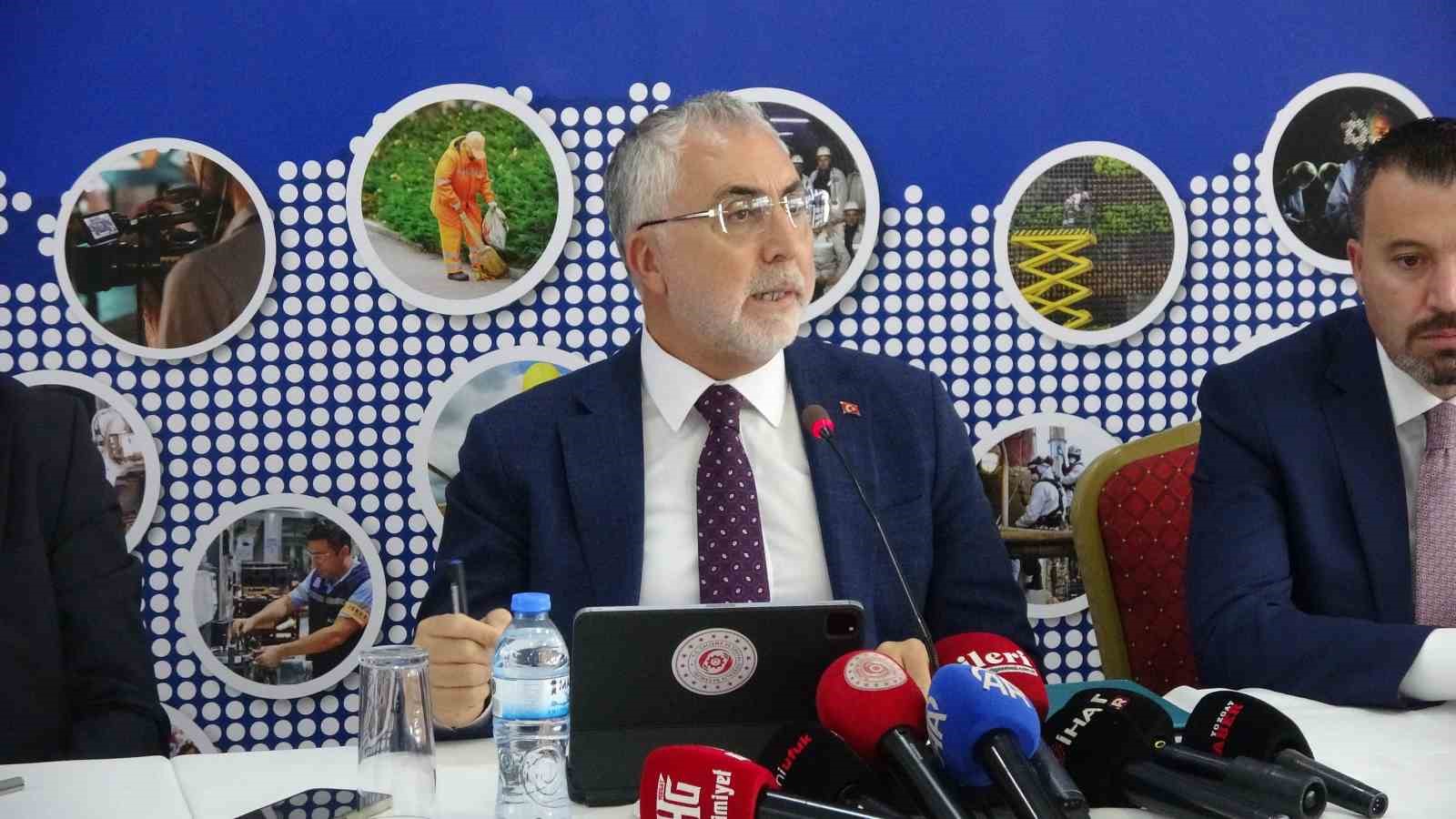 ÇALIŞMA VE SOSYAL GÜVENLİK BAKANI VEDAT IŞIKHAN