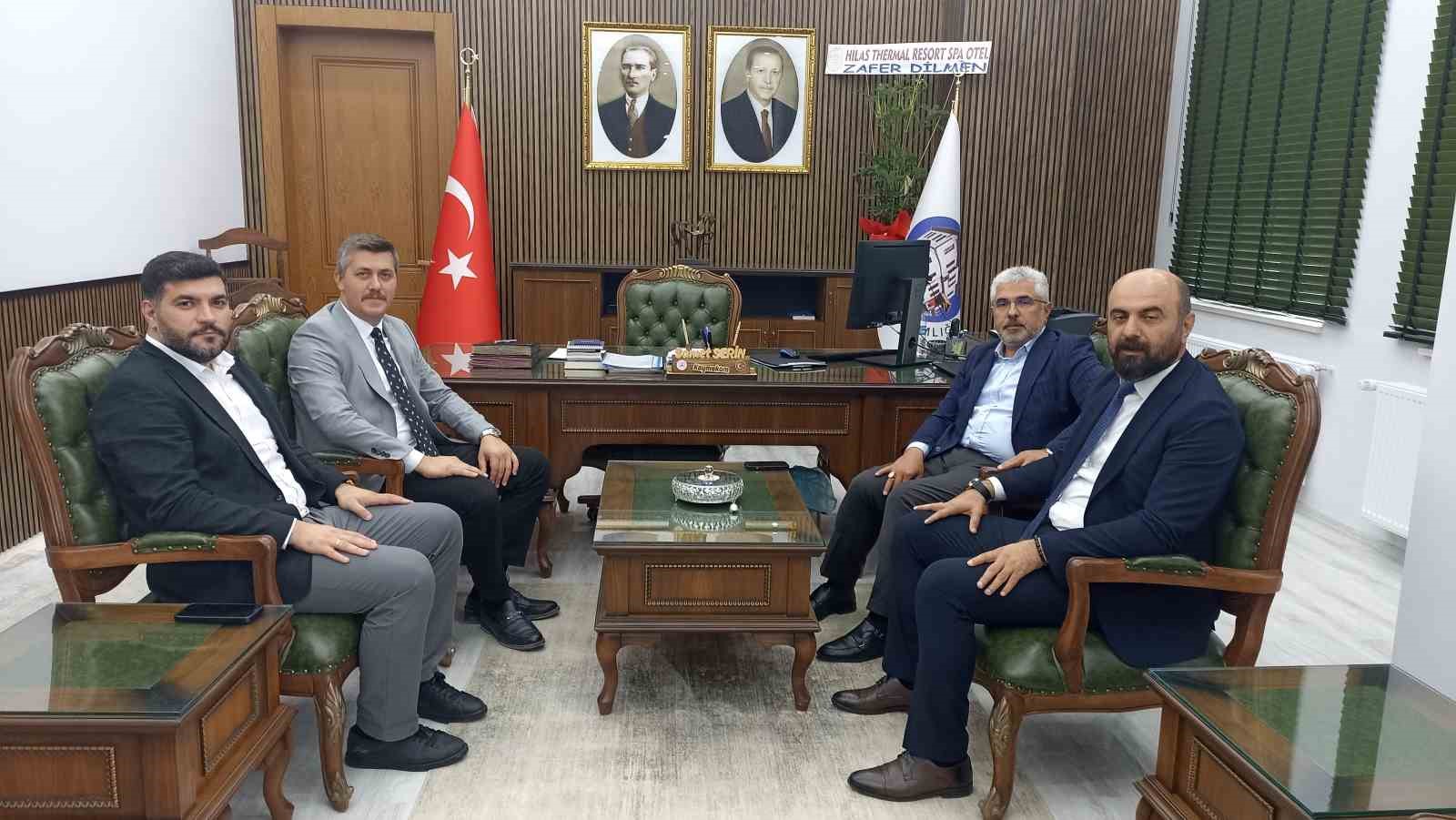 AK PARTİ SAMSUN MİLLETVEKİLİ ERSAN AKSU, HAVZA KAYMAKAMLIĞI GÖREVİNE ATANAN SAMET SERİN'İ ZİYARET EDEREK GÖREVİNDE BAŞARI DİLEDİ.