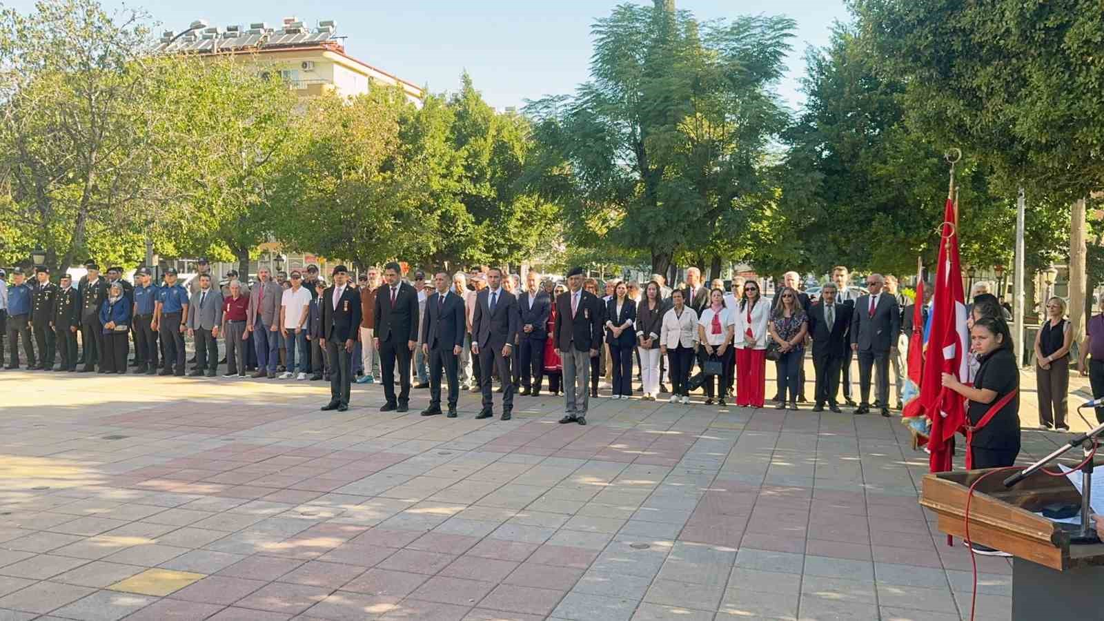 19 EYLÜL GAZİLER GÜNÜ DOLAYISIYLA MUĞLA’NIN ORTACA İLÇESİNDE ANMA PROGRAMI DÜZENLENDİ.