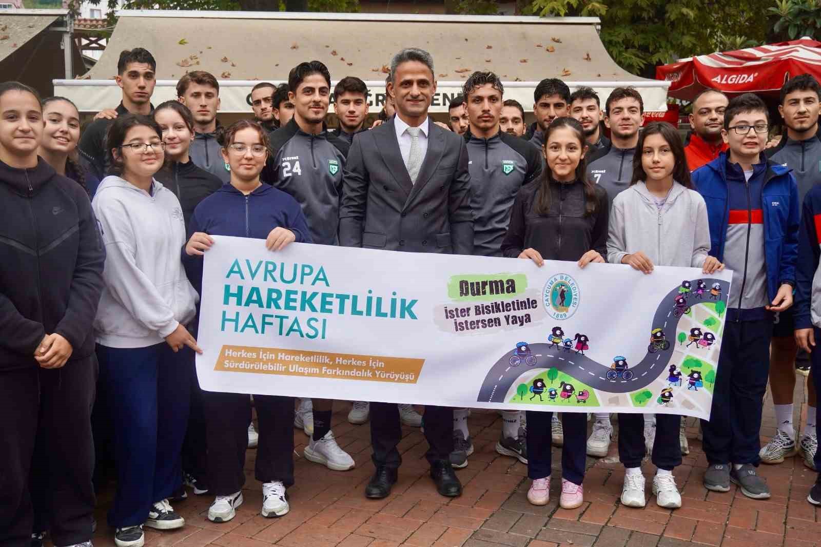 ZONGULDAK’IN ÇAYCUMA İLÇESİNDE AVRUPA HAREKETLİLİK HAFTASI KAPSAMINDA SAĞLIKLI YAŞAM VE ÇEVRE DOSTU ULAŞIM KONUSUNDA FARKINDALIK OLUŞTURMAK AMACIYLA YÜRÜYÜŞ VE BİSİKLET ETKİNLİĞİ DÜZENLENDİ.