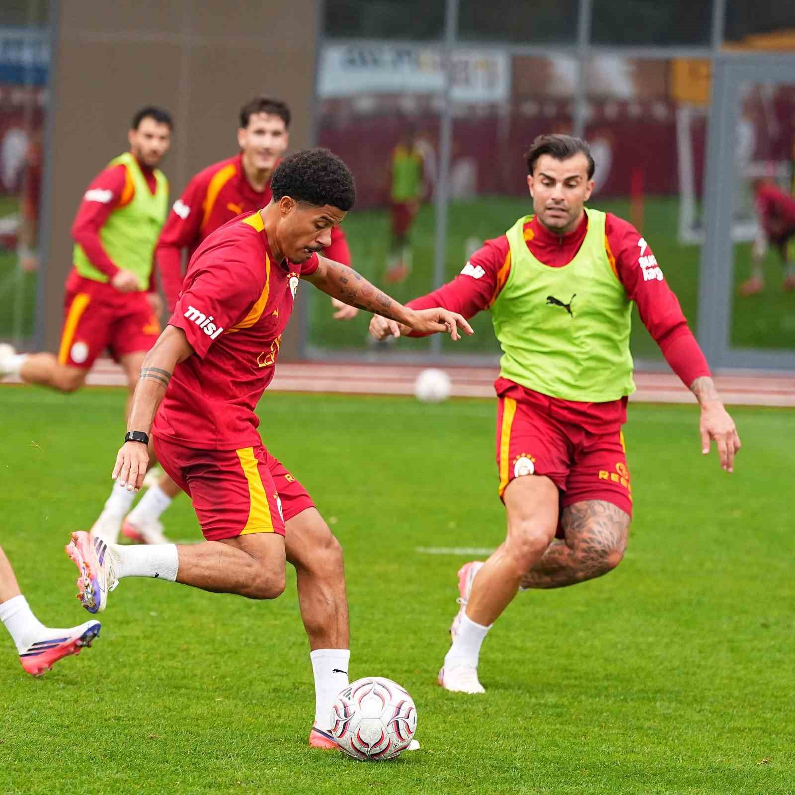 GALATASARAY, TRENDYOL SÜPER LİG’İN 6. HAFTASINDA TRABZONSPOR İLE OYNAYACAĞI MAÇIN HAZIRLIKLARINI BUGÜN YAPTIĞI ANTRENMANLA SÜRDÜRDÜ.