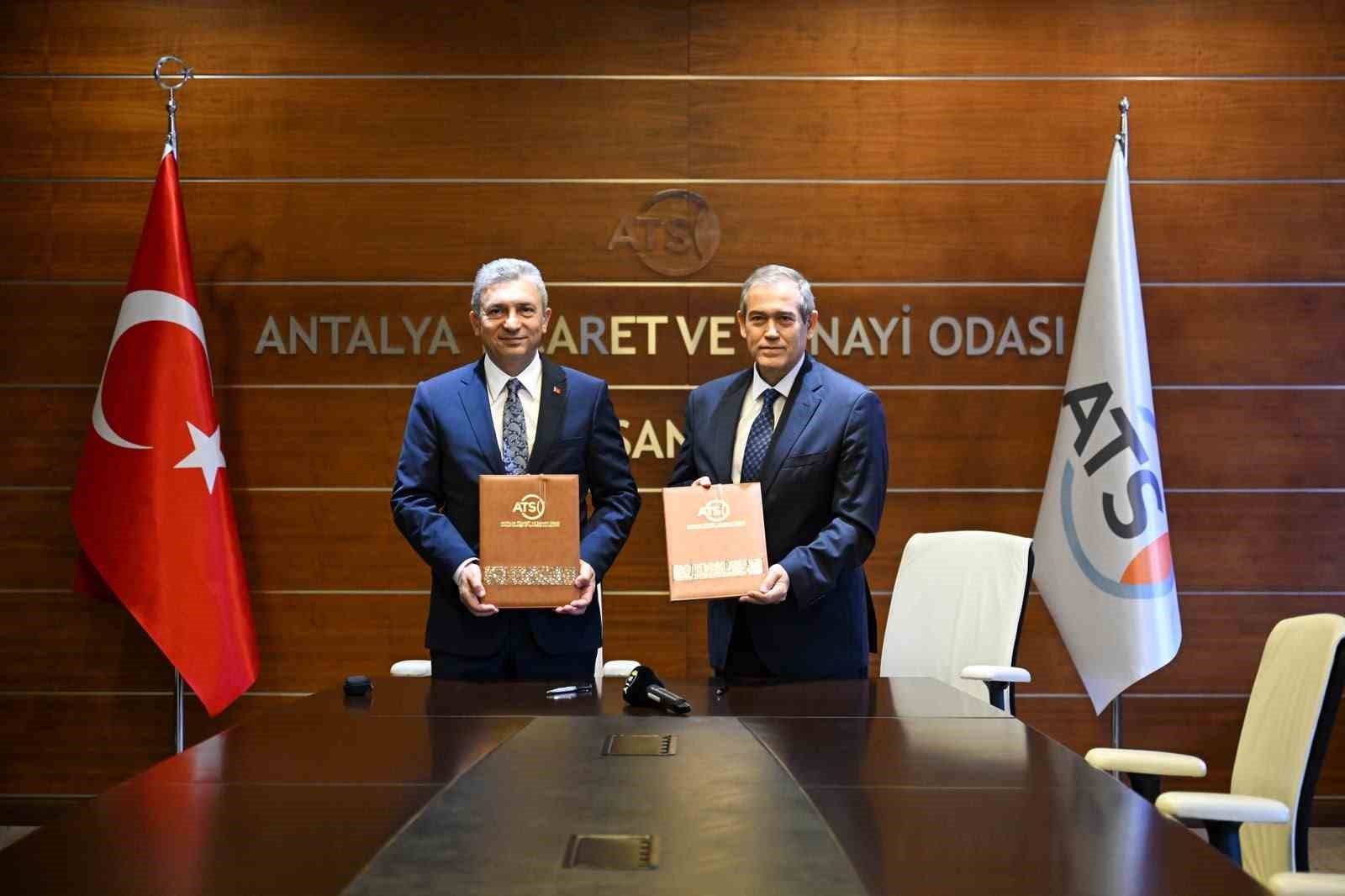 ANTALYA’NIN DENİZLERİNİ  ATIKLARDAN KORUMAK AMACIYLA 28 DERE AĞZINA BARİYER SİSTEMLERİ KURULACAK. PROJE KAPSAMINDA ANTALYA VALİLİĞİ İLE ANTALYA TİCARET VE SANAYİ ODASI (ATSO) ARASINDA İŞ BİRLİĞİ PROTOKOLÜ İMZALANDI.