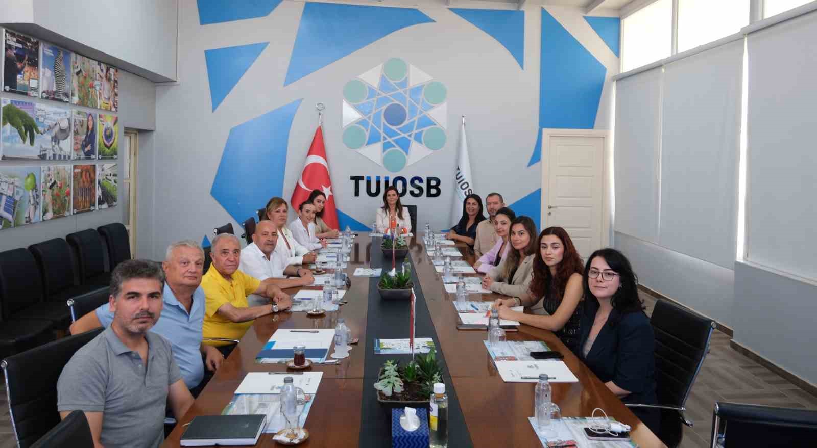 TÜRKİYE’NİN DİJİTAL VE YEŞİL DÖNÜŞÜM ODAKLI GIDA İHTİSAS ORGANİZE SANAYİ BÖLGELERİNDEN TÜİOSB GIDA İHTİSAS VE KARMA ORGANİZE SANAYİ BÖLGESİ’NDE, SANAYİCİLERİN SÜRDÜRÜLEBİLİRLİK, MESLEKİ YETERLİLİK VE DEVLET DESTEKLERİ KONULARINDA GELİŞİMİNİ HEDEFLEYEN EĞİTİM PROGRAMI DÜZENLENDİ.
