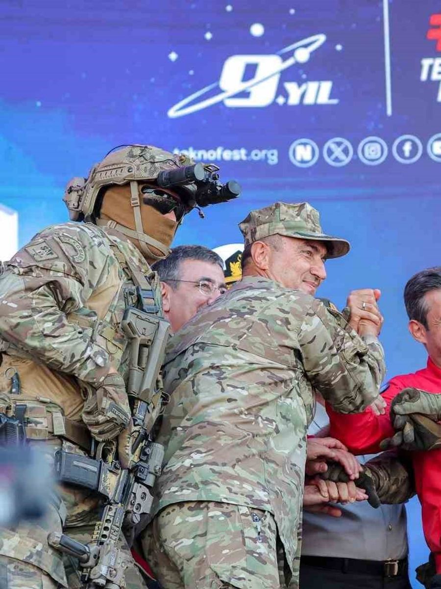 Selçuk Bayraktar: "Mavi Vatan’da sergilediğimiz bu varlık, teknoloji başarısından da öte adaletsizliğe ve dayatmalara karşı eğilmeyen ahlaki bir duruştur"