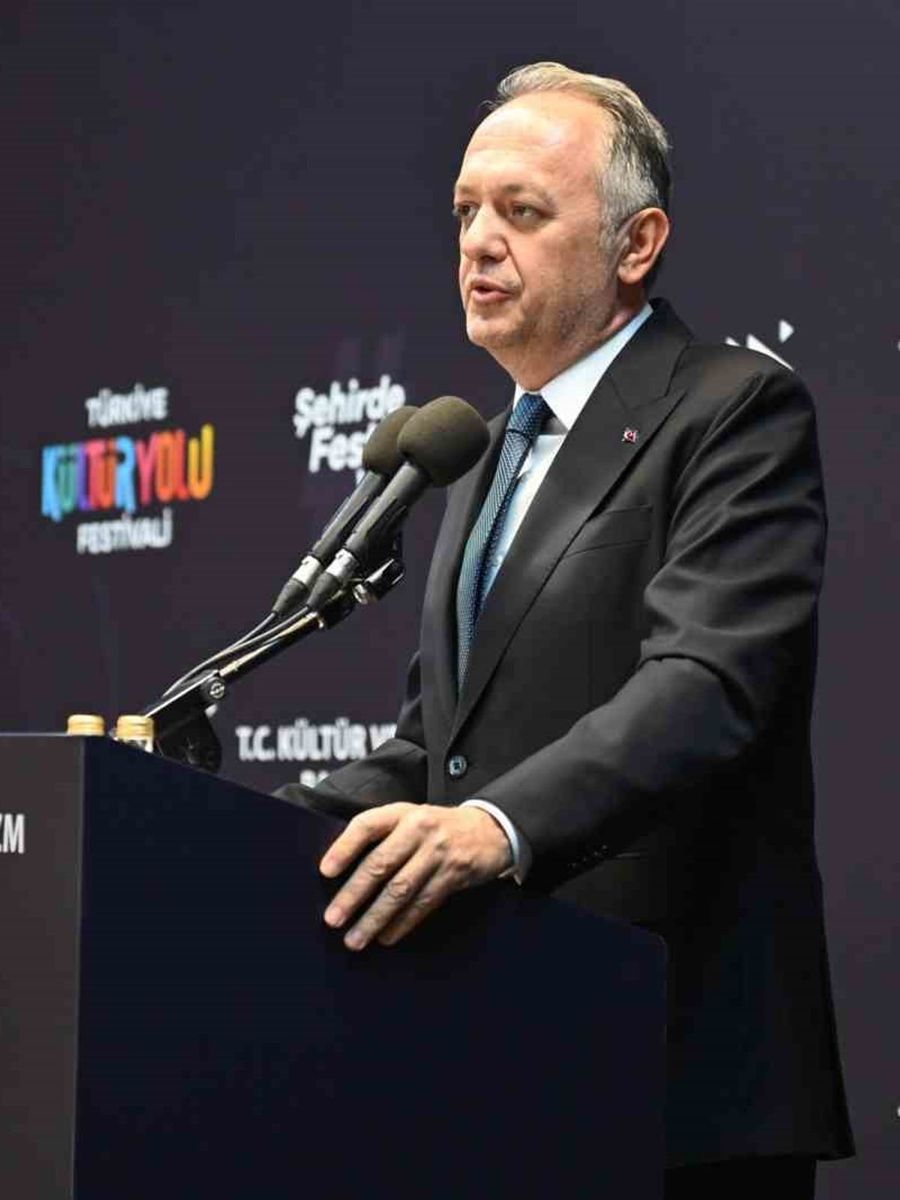 Bakan Yardımcısı Gökhan Yazgı: Türkiye Kültür Yolu Festivali, bizim için yalnızca konserlerden, sergilerden ve etkinliklerden ibaret değildir. Biz bu festivallerle şehirlerimizin ruhunu görünür kılmak istiyoruz
