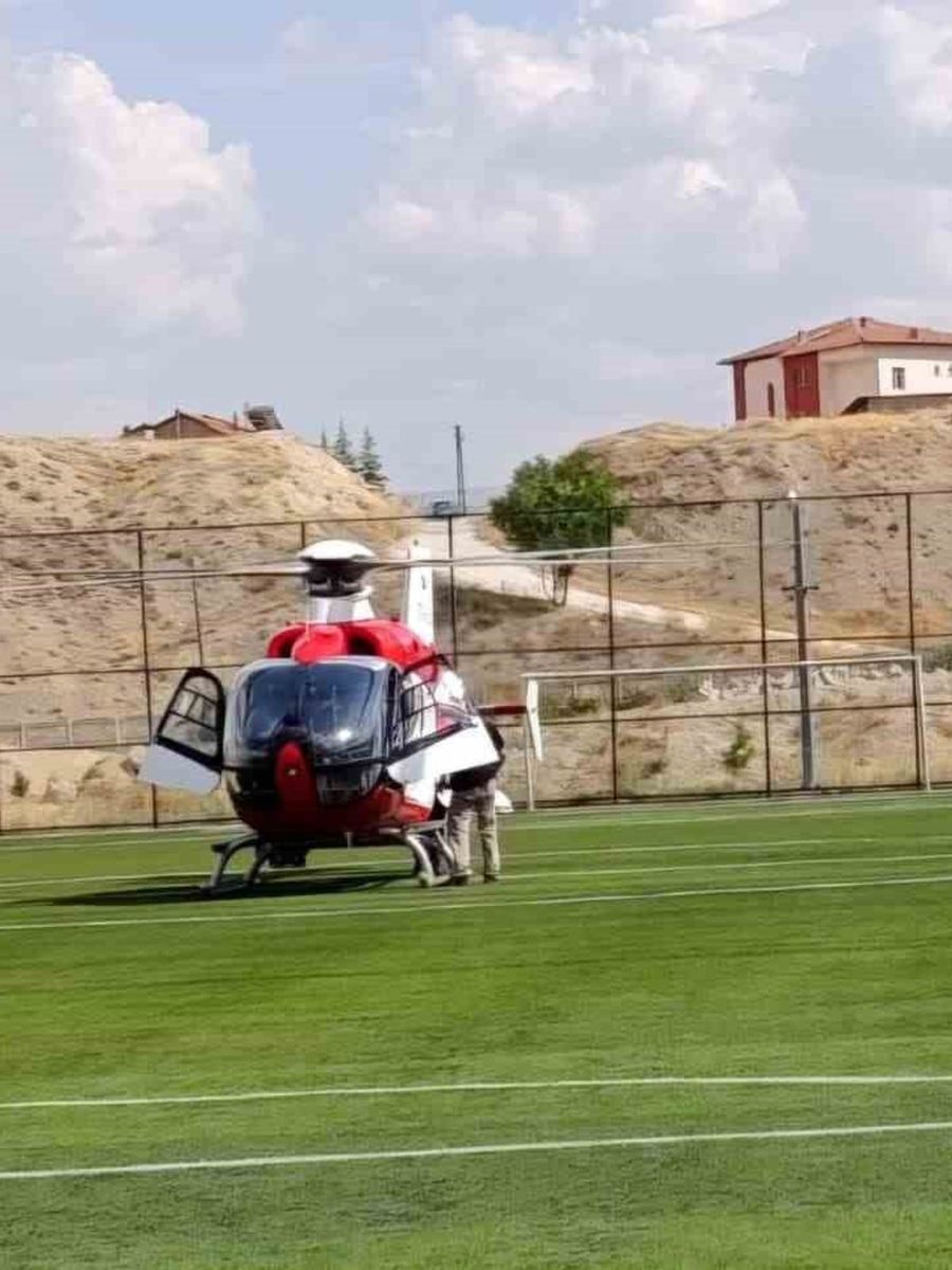 KALP KRİZİ GEÇİREN HASTA HAVA AMBULANSIYLA MALATYA’YA SEVK EDİLDİ