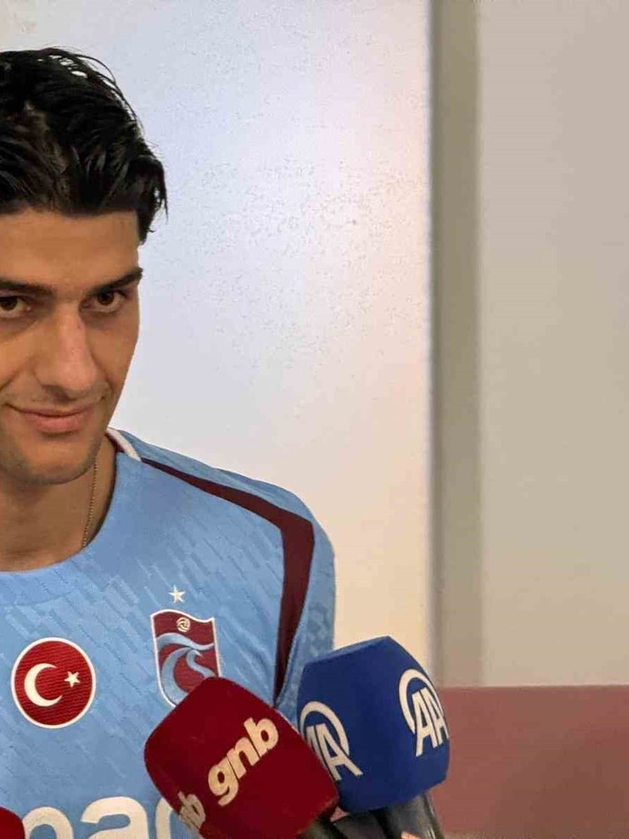 TRABZONSPOR’UN TRANSFERİN SON GÜNÜNDE BODRUM FK’DAN KADROSUNA KATTIĞI 22 YAŞINDAKİ GENÇ GOLCÜ ALİ HABEŞOĞLU, TRABZON’A GELDİ.