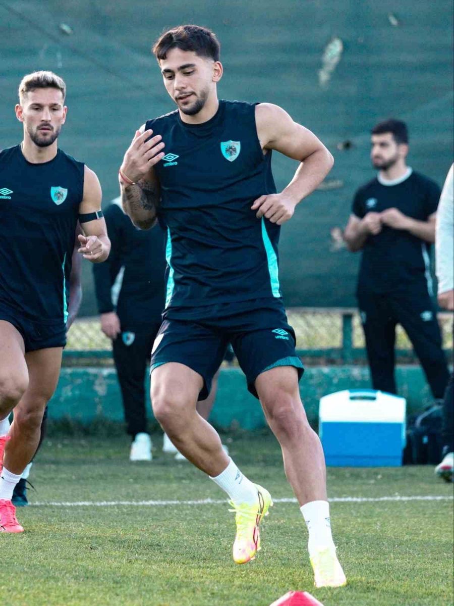 ERZURUMSPOR FK, TRENDYOL SÜPER LİG’İN 4. HAFTASINDA YARIN SAHASINDA KONYASPOR İLE OYNAYACAĞI KARŞILAŞMANIN HAZIRLIKLARINI TAMAMLADI. MUSTAFA FETTAHOĞLU