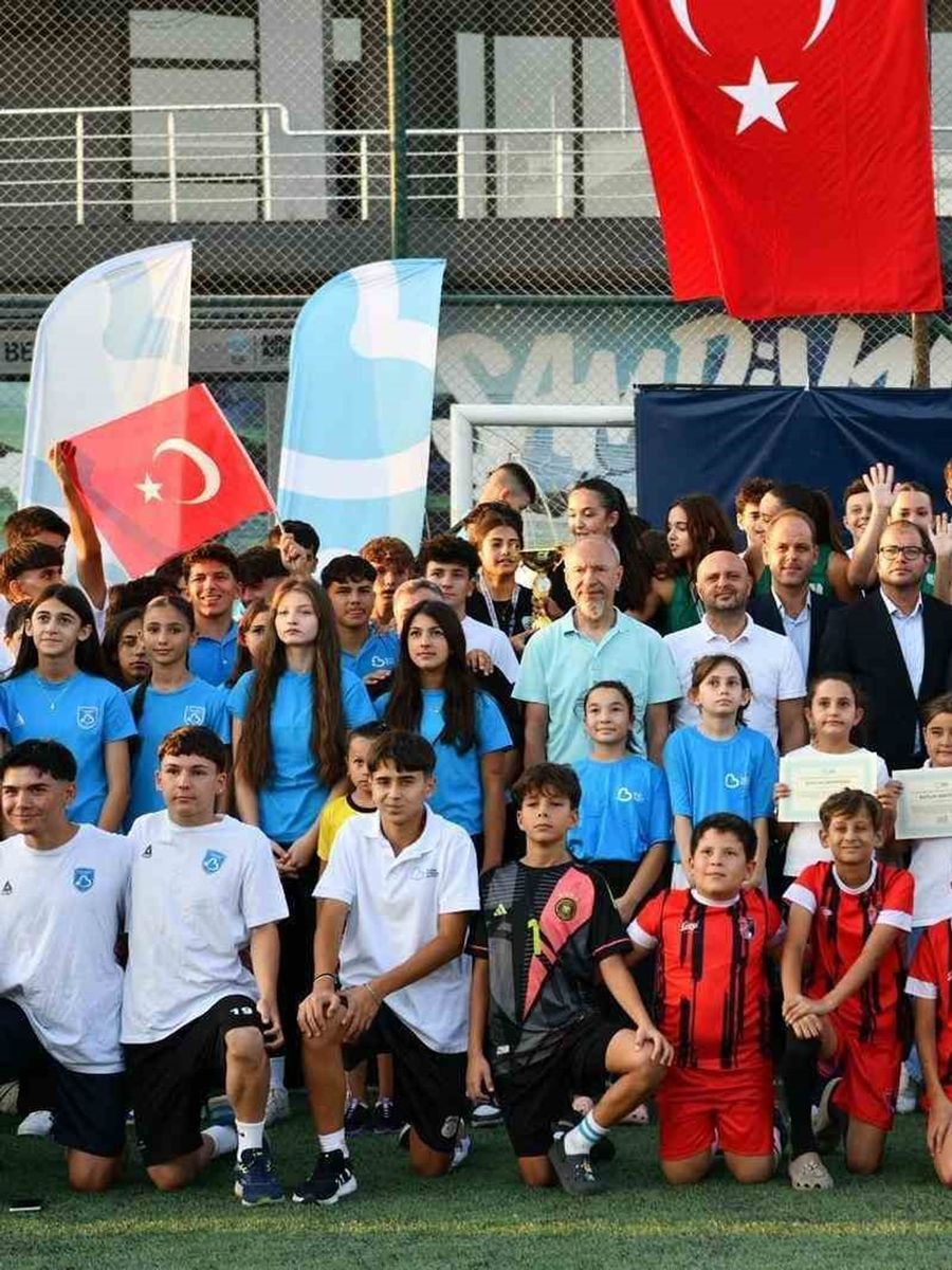 YAZ SPOR OKULLARI KAPANIŞ TÖRENİ GERÇEKLEŞTİRİLDİ