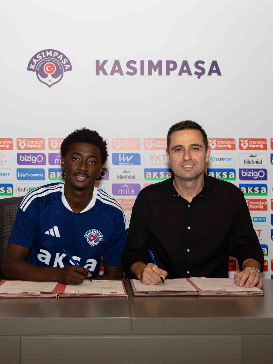 TRENDYOL SÜPER LİG EKİPLERİNDEN KASIMPAŞA, SON OLARAK İNGİLTERE PREMİER LİG EKİPLERİNDEN CRYSTAL PALACE'DA FORMA GİYEN JESURUN RAK-SAKYİ İLE SÖZLEŞME İMZALADIKLARINI AÇIKLADI.