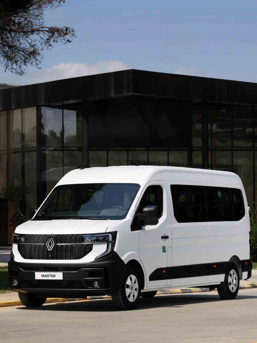 Renault Master, yenilenen minibüs ve açık kasa kamyonet modellerini kullanıcılara sundu