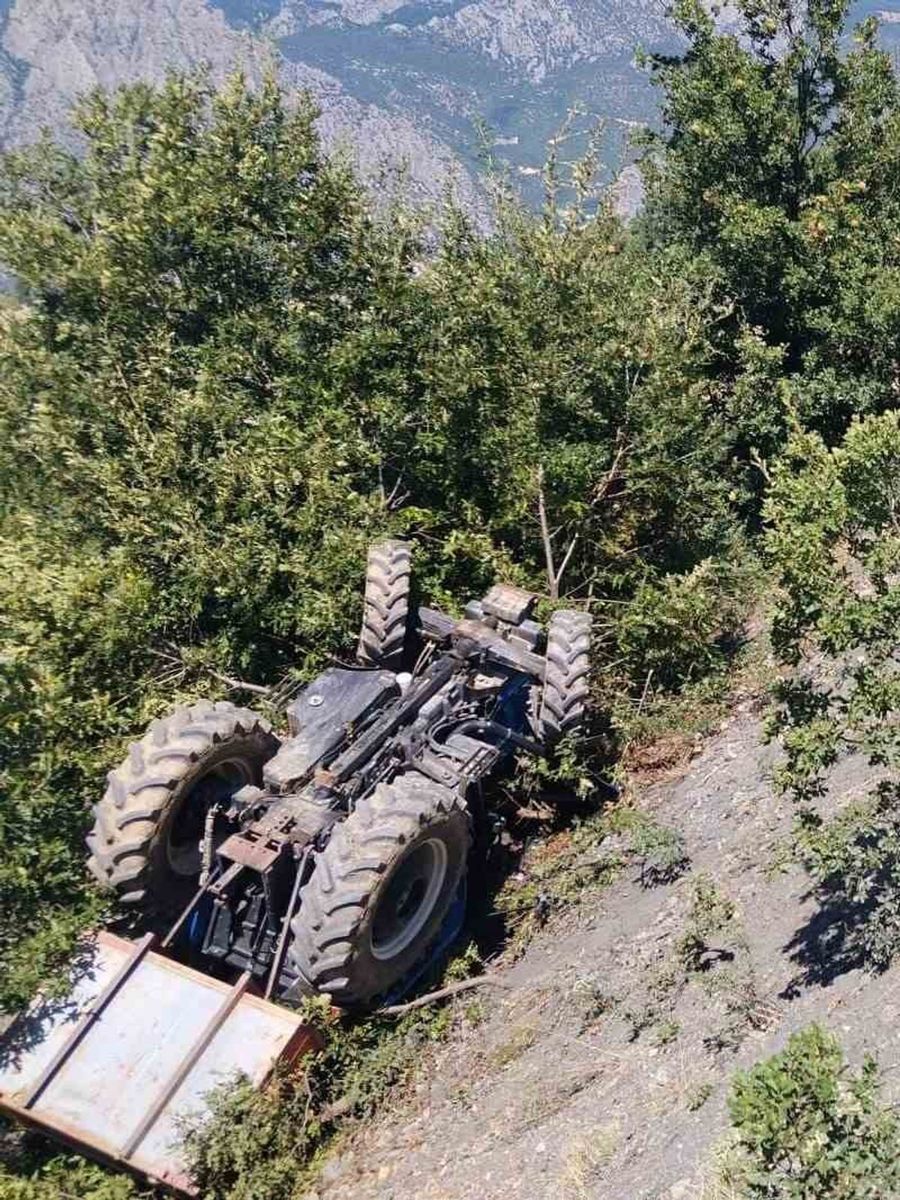 Amasya’da traktör şarampole yuvarlandı: 1 ölü, 3 yaralı