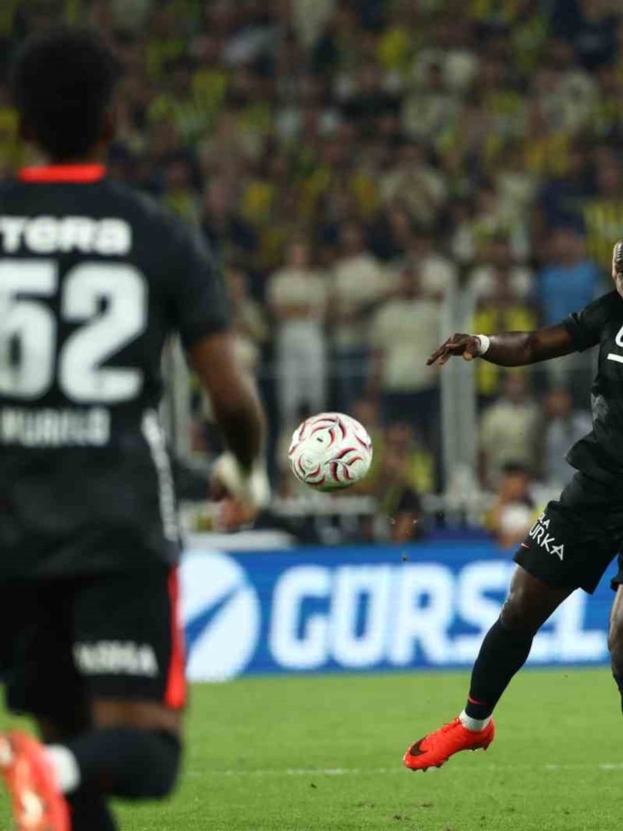 Fenerbahçe’de 3 isim ilk kez derbi oynadı