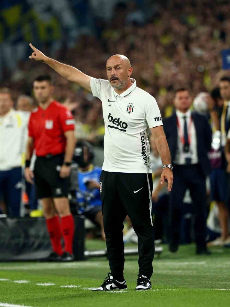 Vincenzo Italiano, ilk derbisinden galip ayrıldı