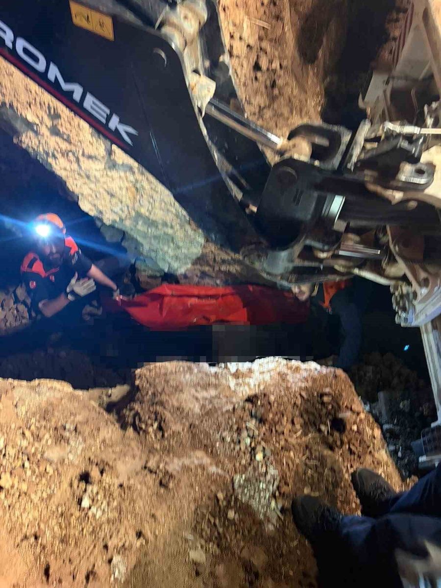 Elazığ’da su boru hattı kazısında göçük: 1 işçi hayatını kaybetti